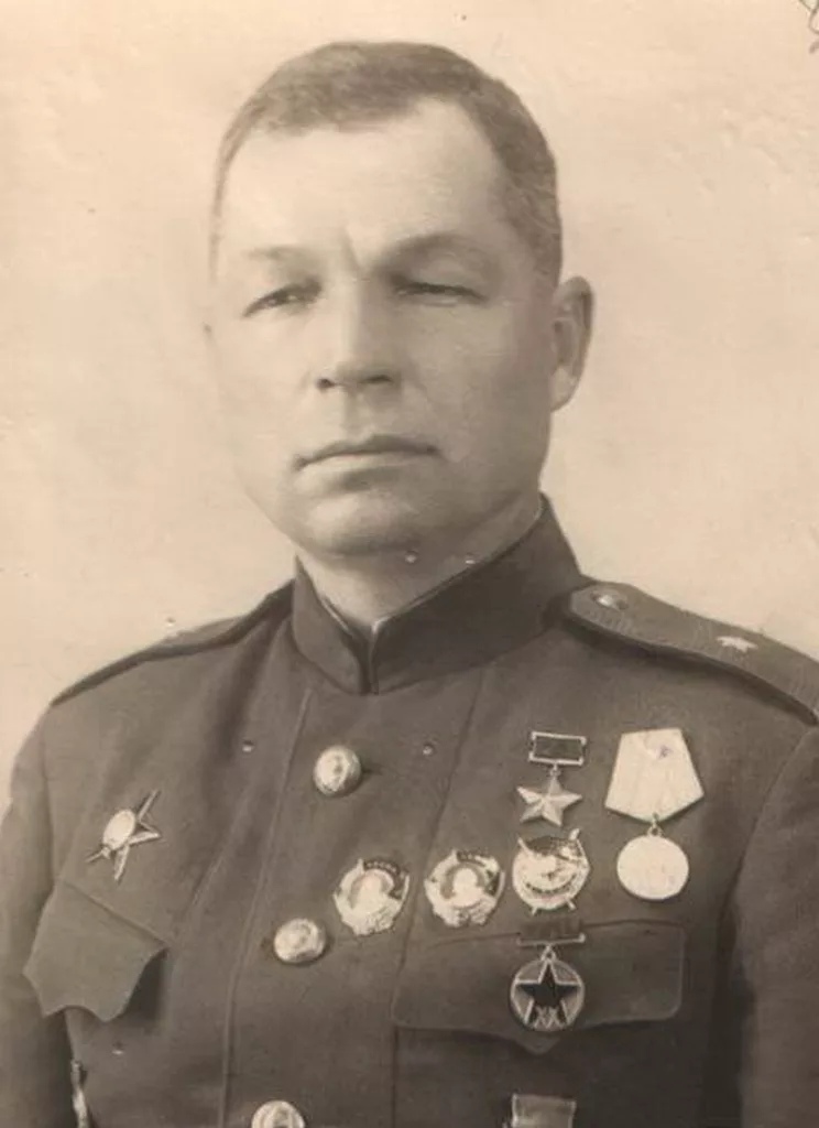 Симоняк Николай Павлович, командующий 30 Гвардейским стрелковым корпусом